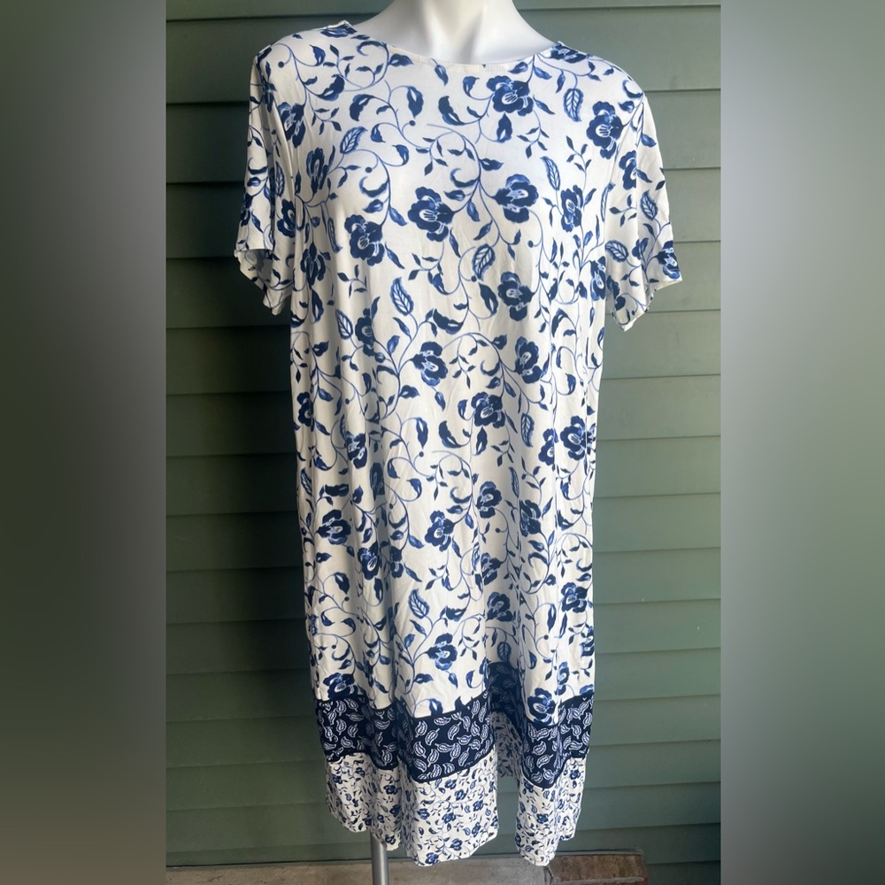 Elegant J. Jill Wearever Collection Blue and White Patterned Dress